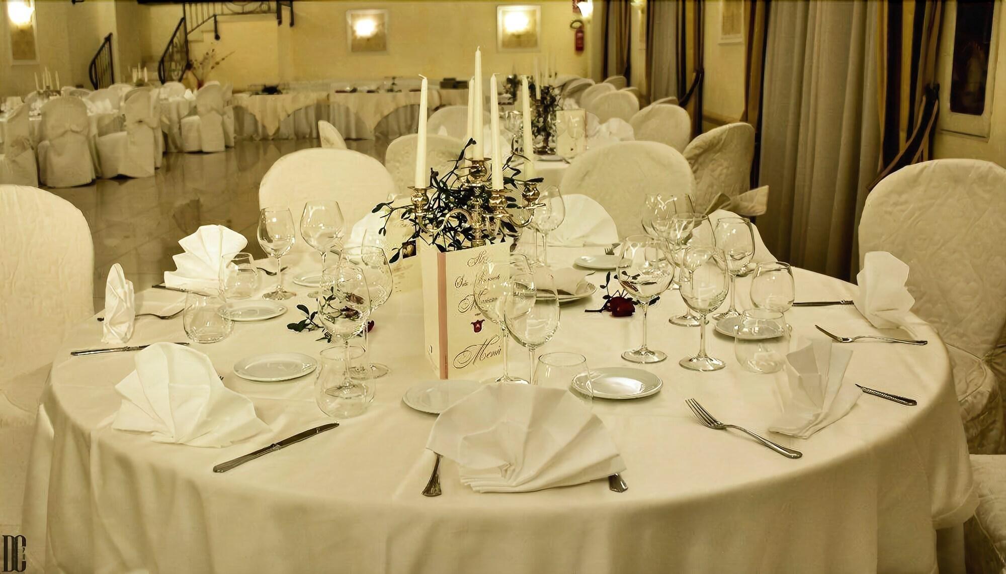 Hotel Ristorante Mariano Stigliano  Eksteriør bilde