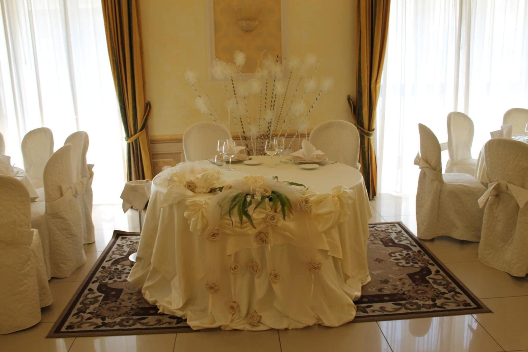Hotel Ristorante Mariano Stigliano  Eksteriør bilde
